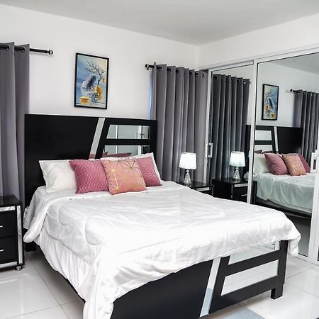 Torre Real VI Apartment Сантяго де лос Кабайерос Екстериор снимка