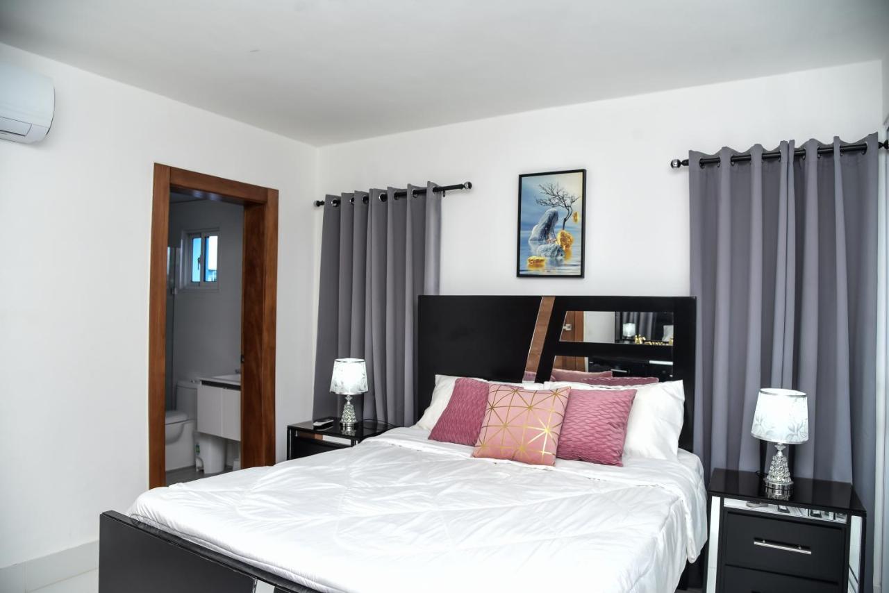 Torre Real VI Apartment Сантяго де лос Кабайерос Екстериор снимка