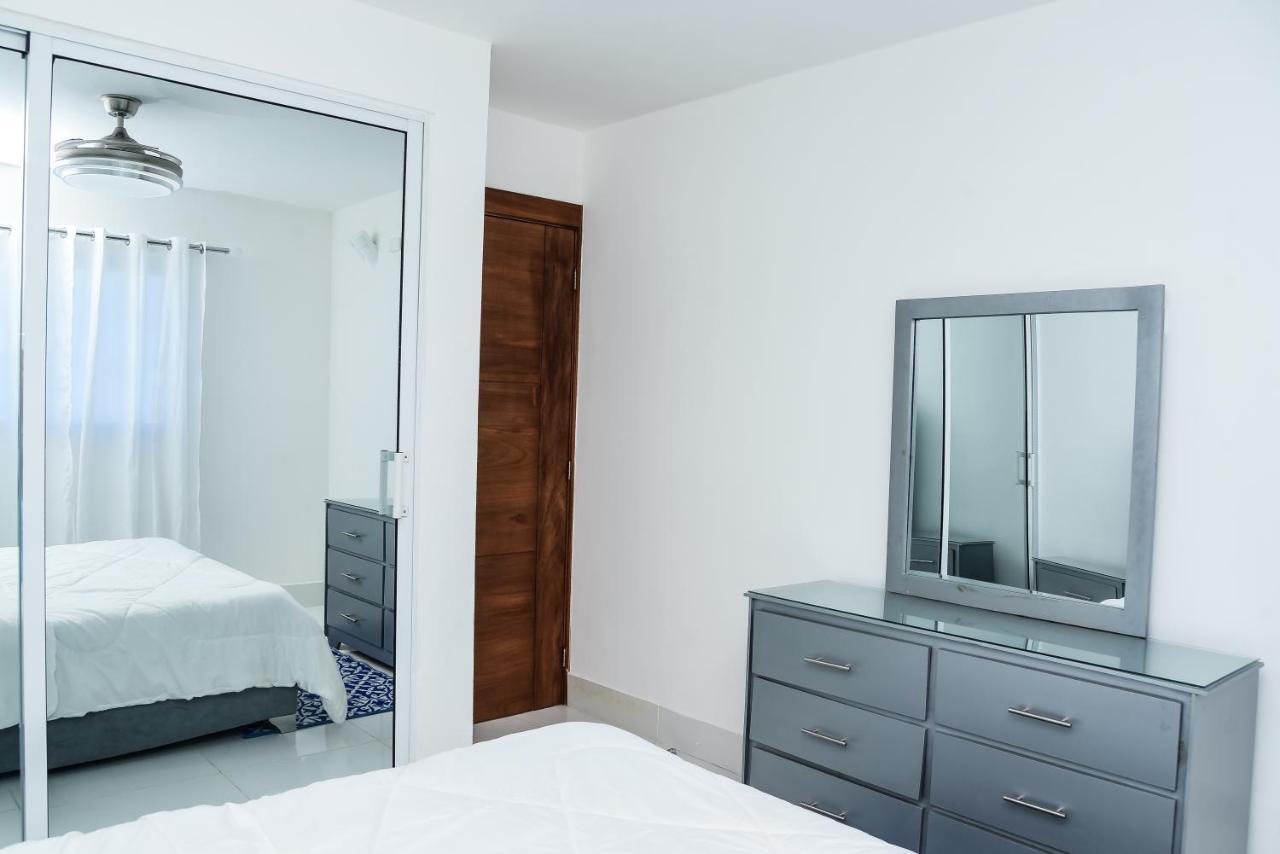 Torre Real VI Apartment Сантяго де лос Кабайерос Екстериор снимка